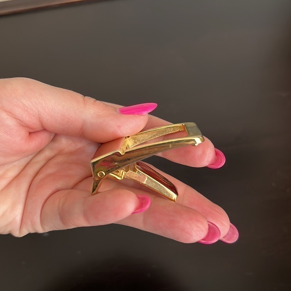 Taner vintage belt buckle Gold tone metal, enamel red with gold tone crocodile - Picture 12 of 12